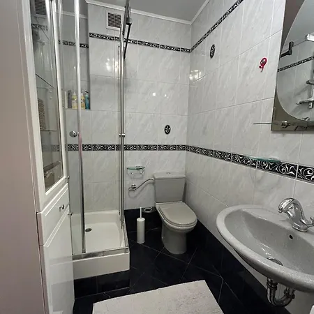 Centrum, W Dolinie Golebiewskiej +hala Garazowa Sopot