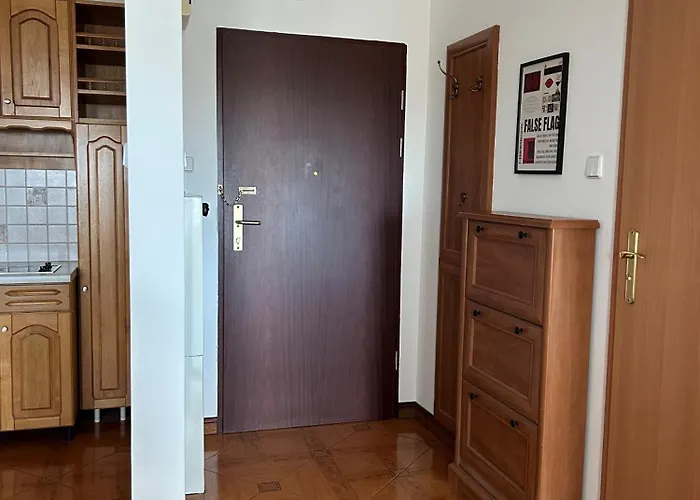 Centrum, W Dolinie Golebiewskiej +hala Garazowa Sopot